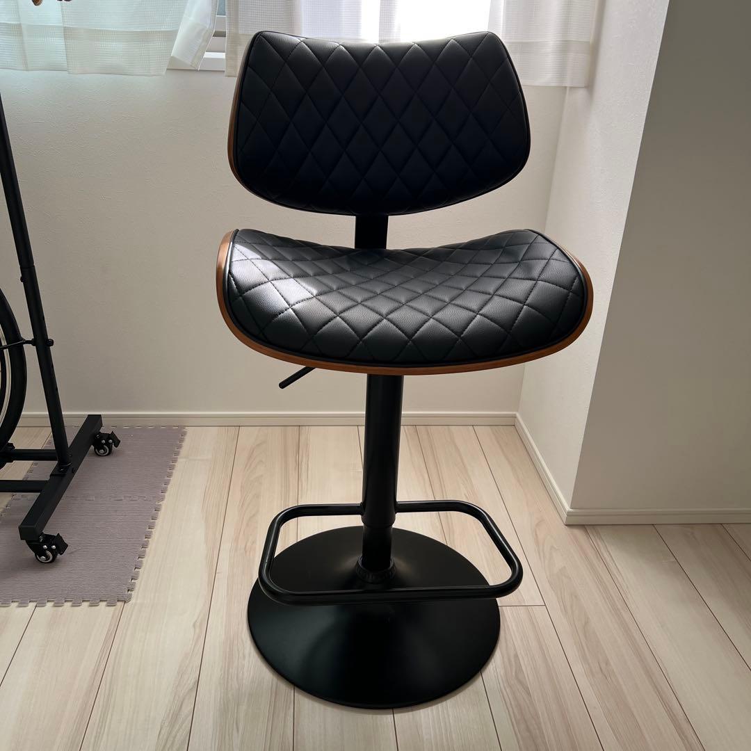 黒いキルティング　カウンタースツール