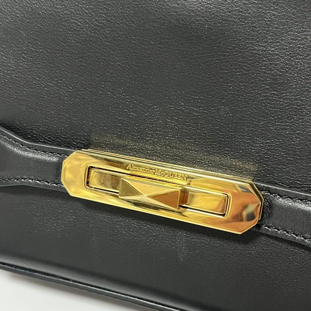 ✨未使用保管品✨　Alexander McQUEEN 　ショルダーバッグ　レザー