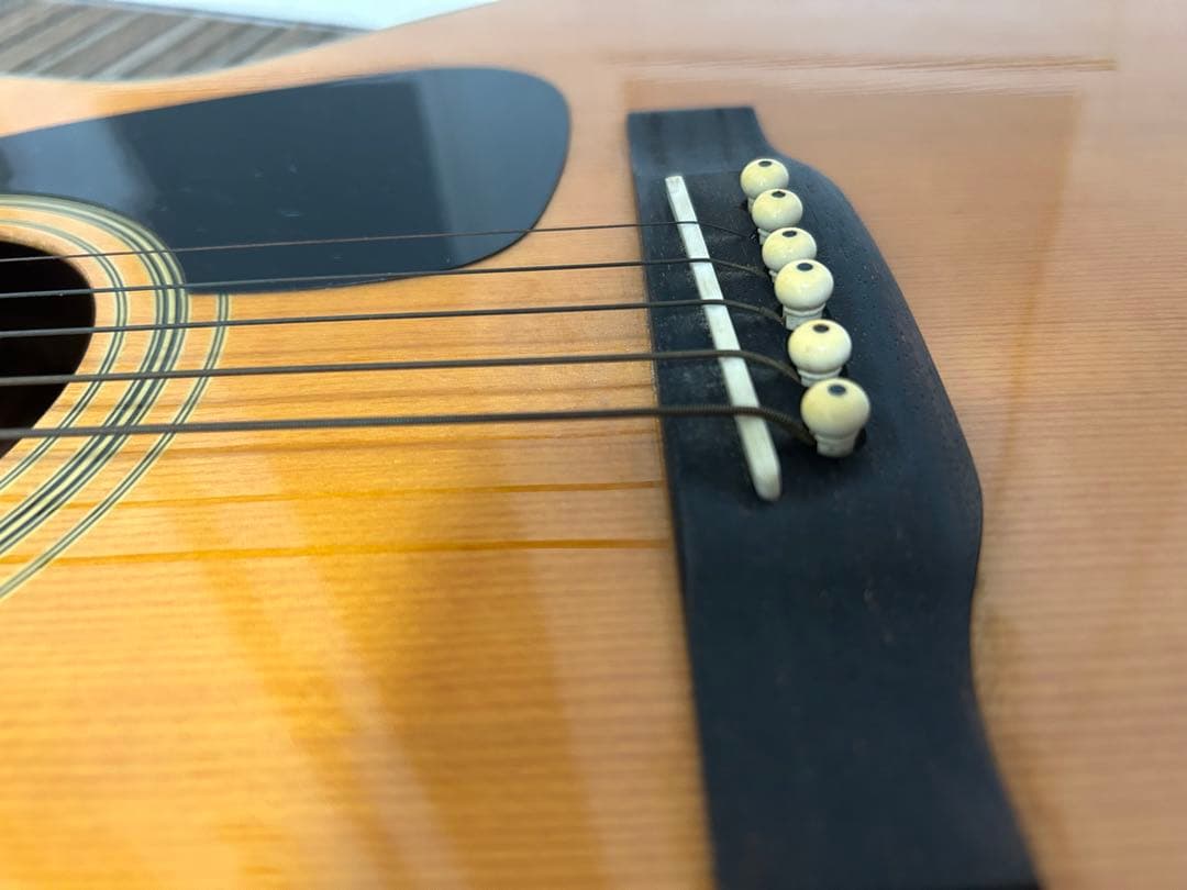 Morris モリース　MF201Nアコースティックギター　硬質ケース付き