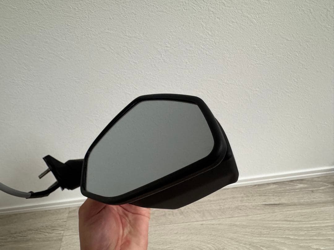 ヤマハ　YZF-R1 純正ミラー　右側