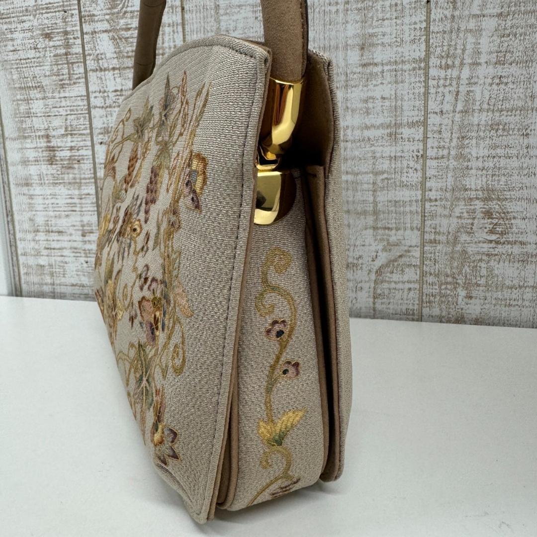 小*家様 OKAJIMA 岡重 オカジマ ハンドバッグ 和装 ベージュ シルク