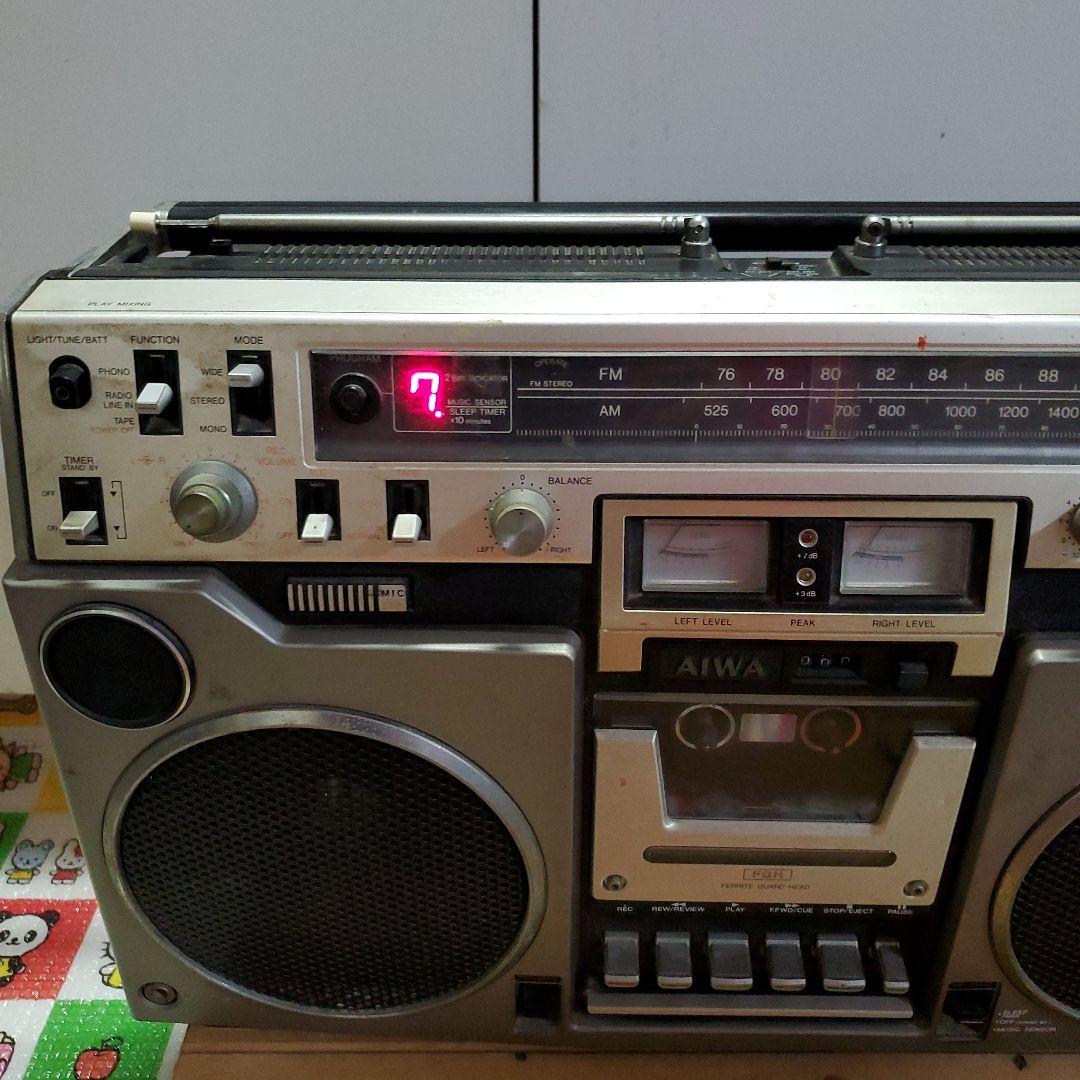 AIWA　昭和レトロ　 ラジオ　カセットレコーダー　通電確認済み　訳あり