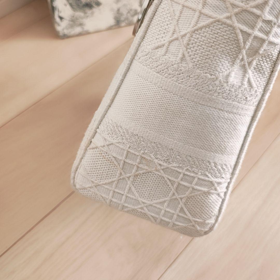 Dior レディディオールディーライトLADYD-LITE バッグ ホワイト