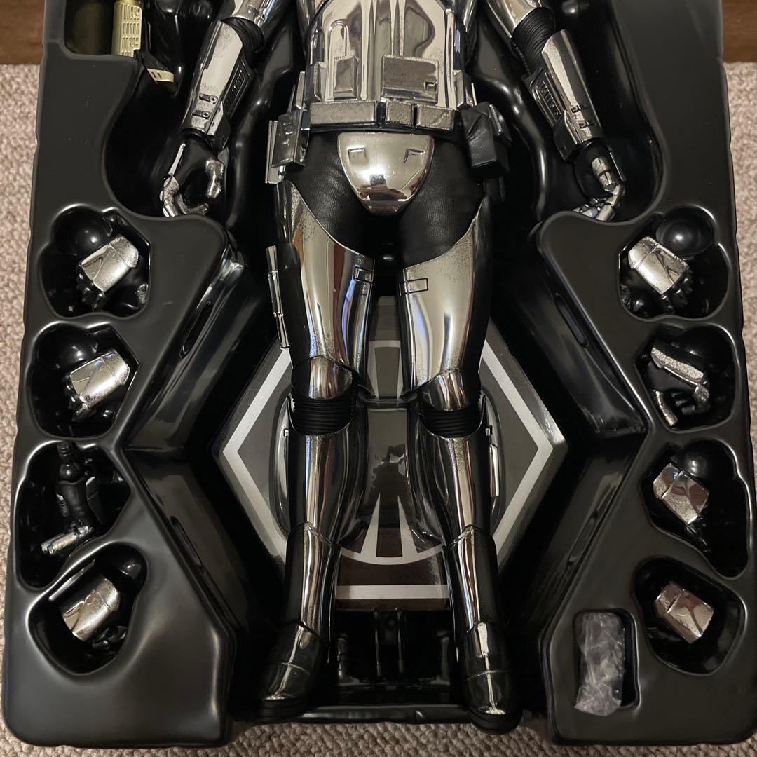 【美品】 スター・ウォーズ　フォースの覚醒　キャプテン・ファズマ