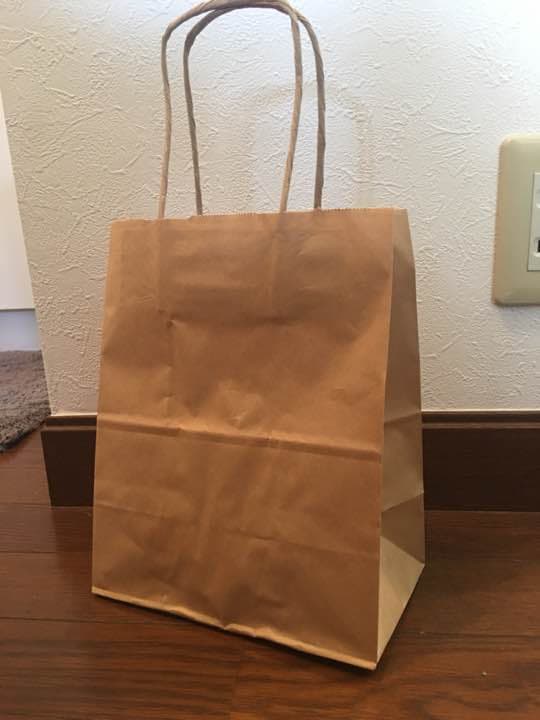 手提げ紙袋