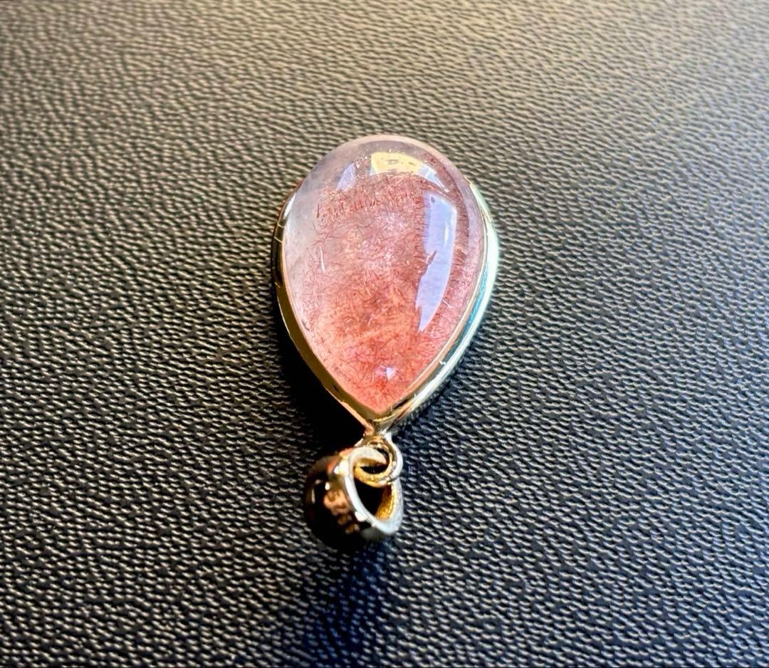 夢幻品質　女神が創造した究極の守護石　幻のカザフスタン産ストロベリークォーツPT