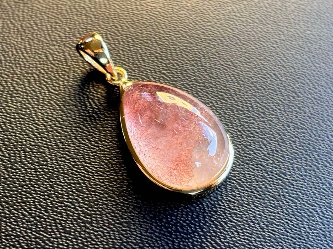 夢幻品質　女神が創造した究極の守護石　幻のカザフスタン産ストロベリークォーツPT