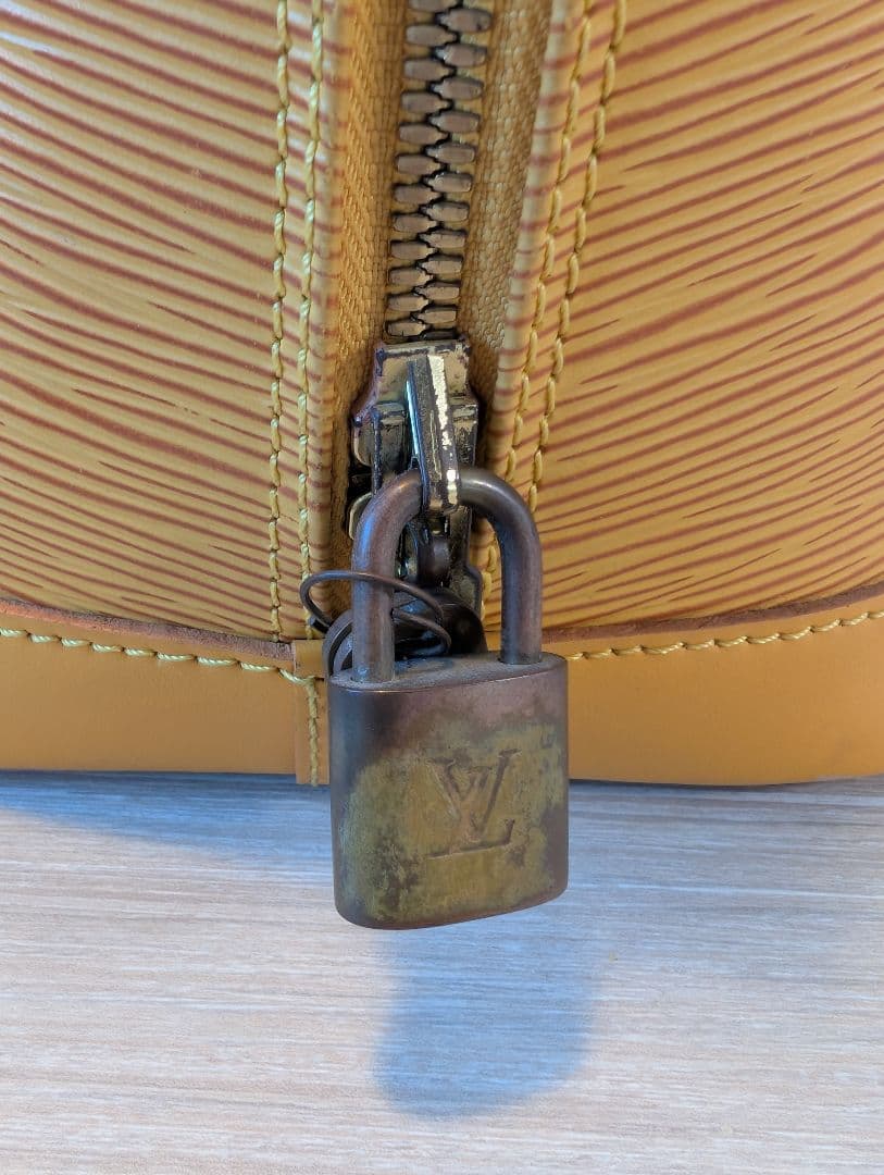 ☆値下げ☆LOUIS VUITTON ルイヴィトン エピ アルマ