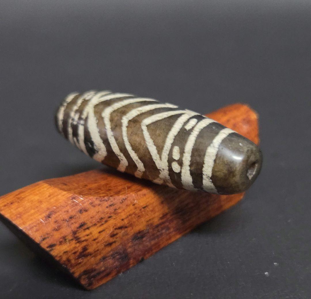 809　天珠　エッチドカーネリアンEched carnelian　！