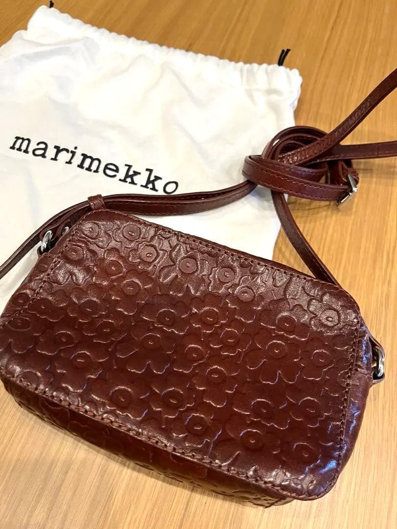 【美品】外袋付き マリメッコ ウニッコ Nerva ショルダーバッグ ブラウン