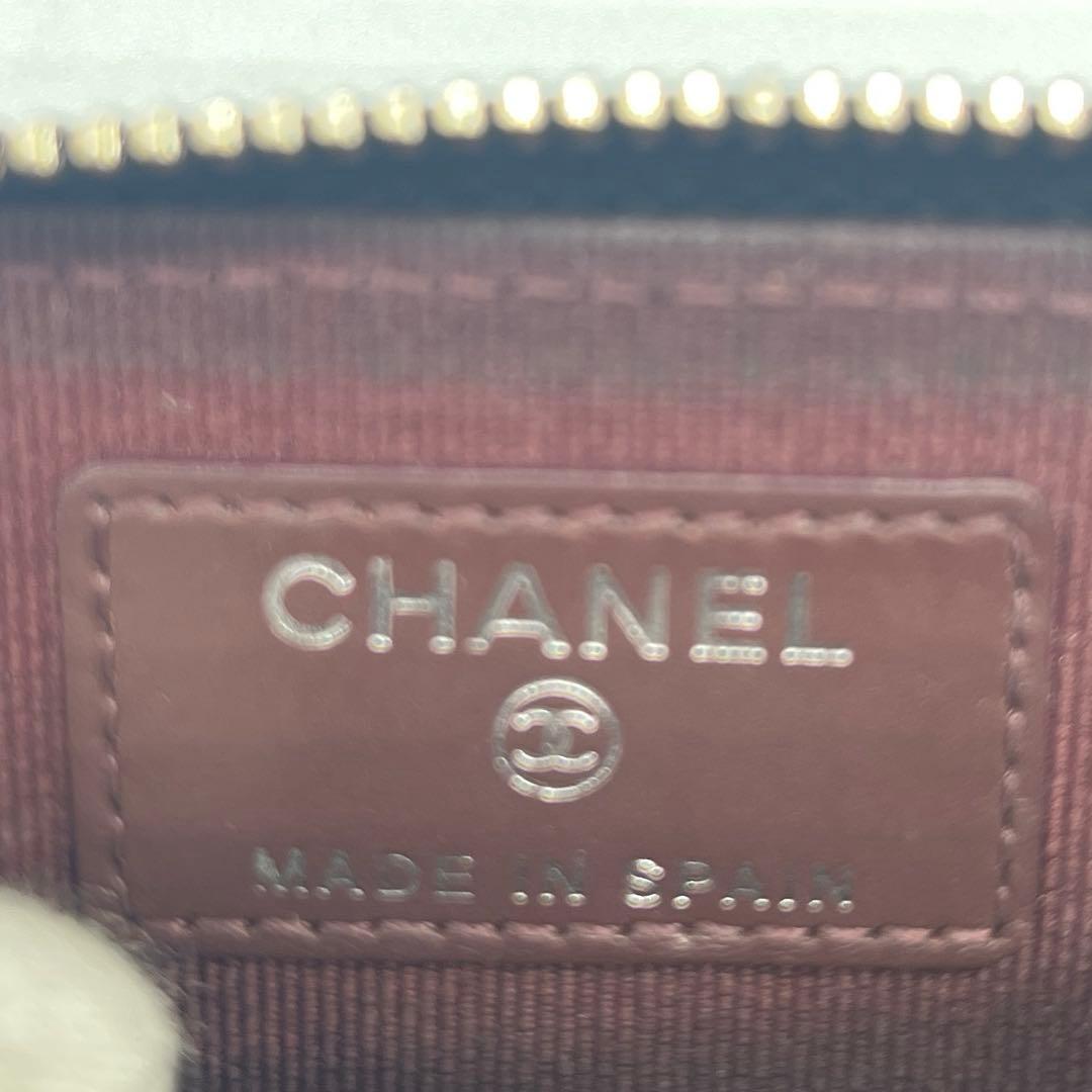 【極美品】CHANEL シャネル クラシックジップパース ケアカードあり
