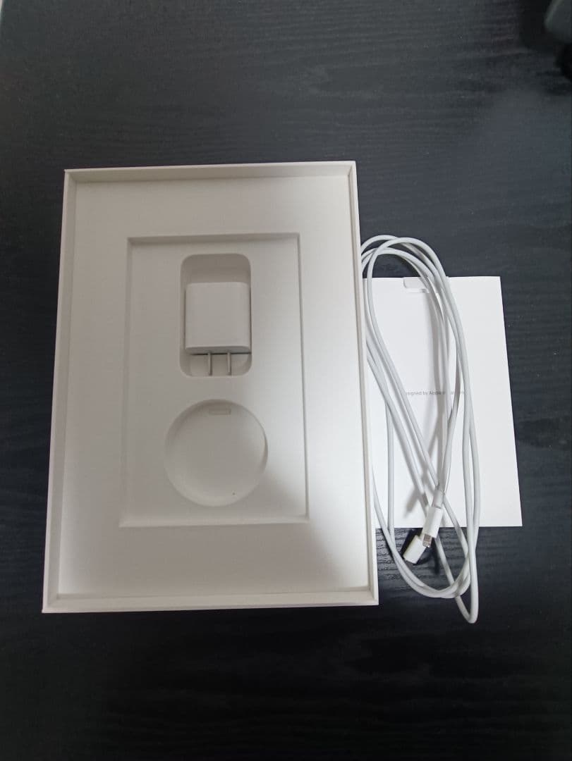 iPad 第8世代 32GB WiFiモデル スペースグレー