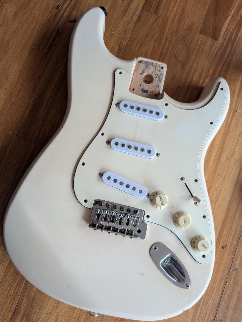 fender mexico ストラト　ボディ