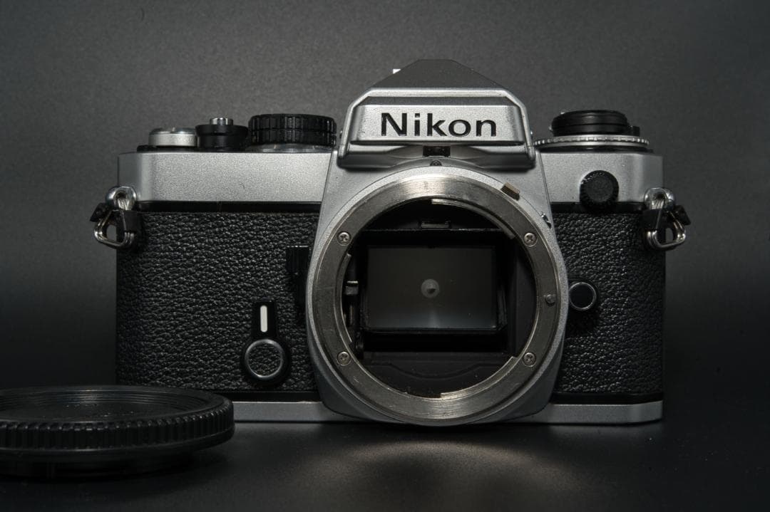 【美品完動品】Nikon FE フィルムカメラ シルバー ボディ 人気機種