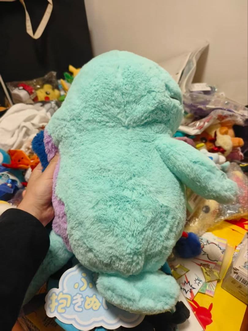 ふわふわ抱きぬいぐるみ　ヌオー