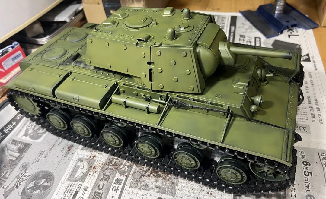 ヘンロン 戦車 KV-1s 新品 組み直し 塗装済 フルセット プレオーダー品