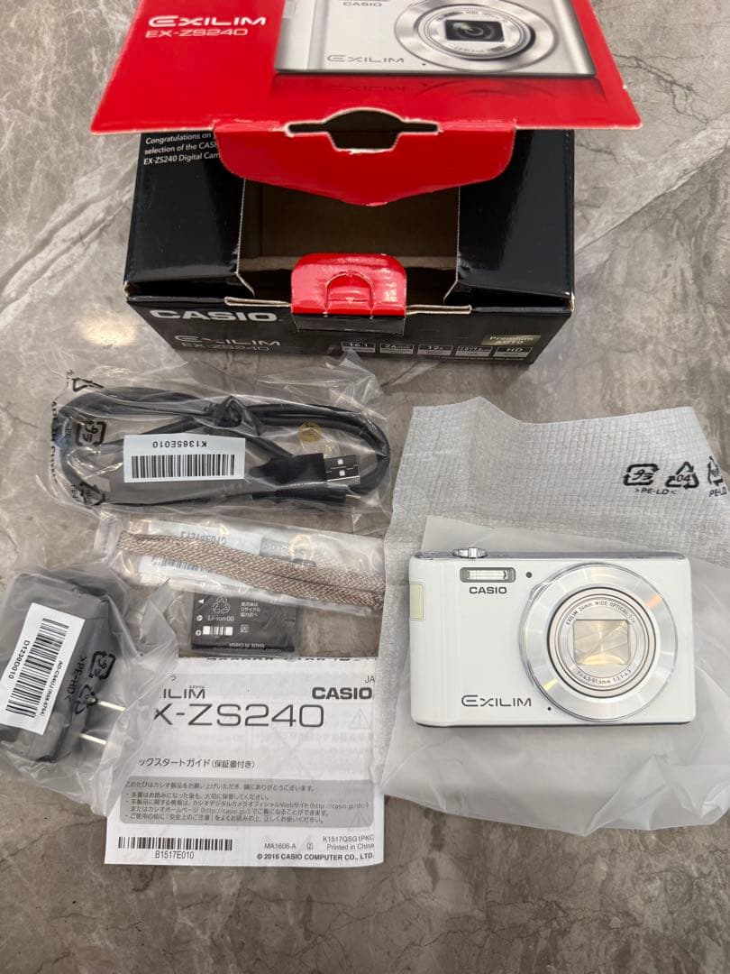 【未使用品！】 CASIO EXILIM EX-ZS240 動作確認済み