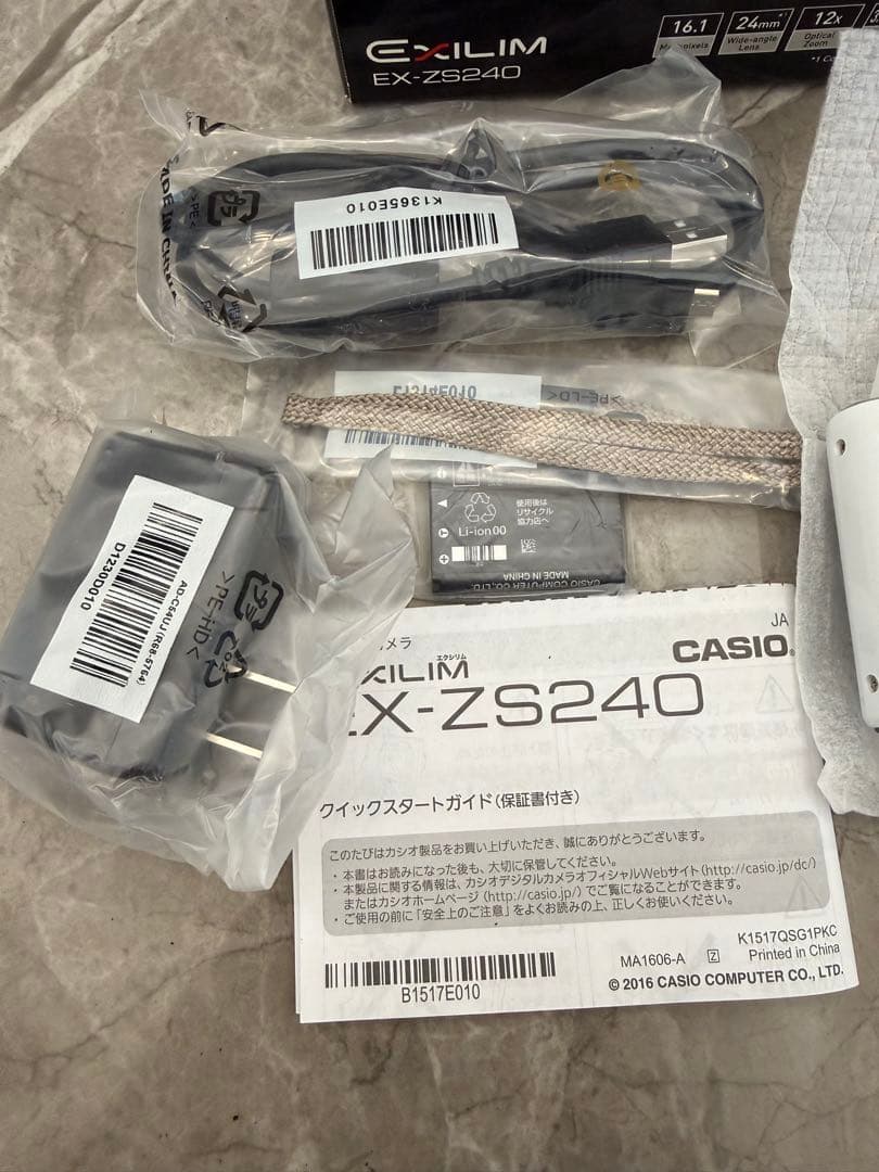 【未使用品！】 CASIO EXILIM EX-ZS240 動作確認済み