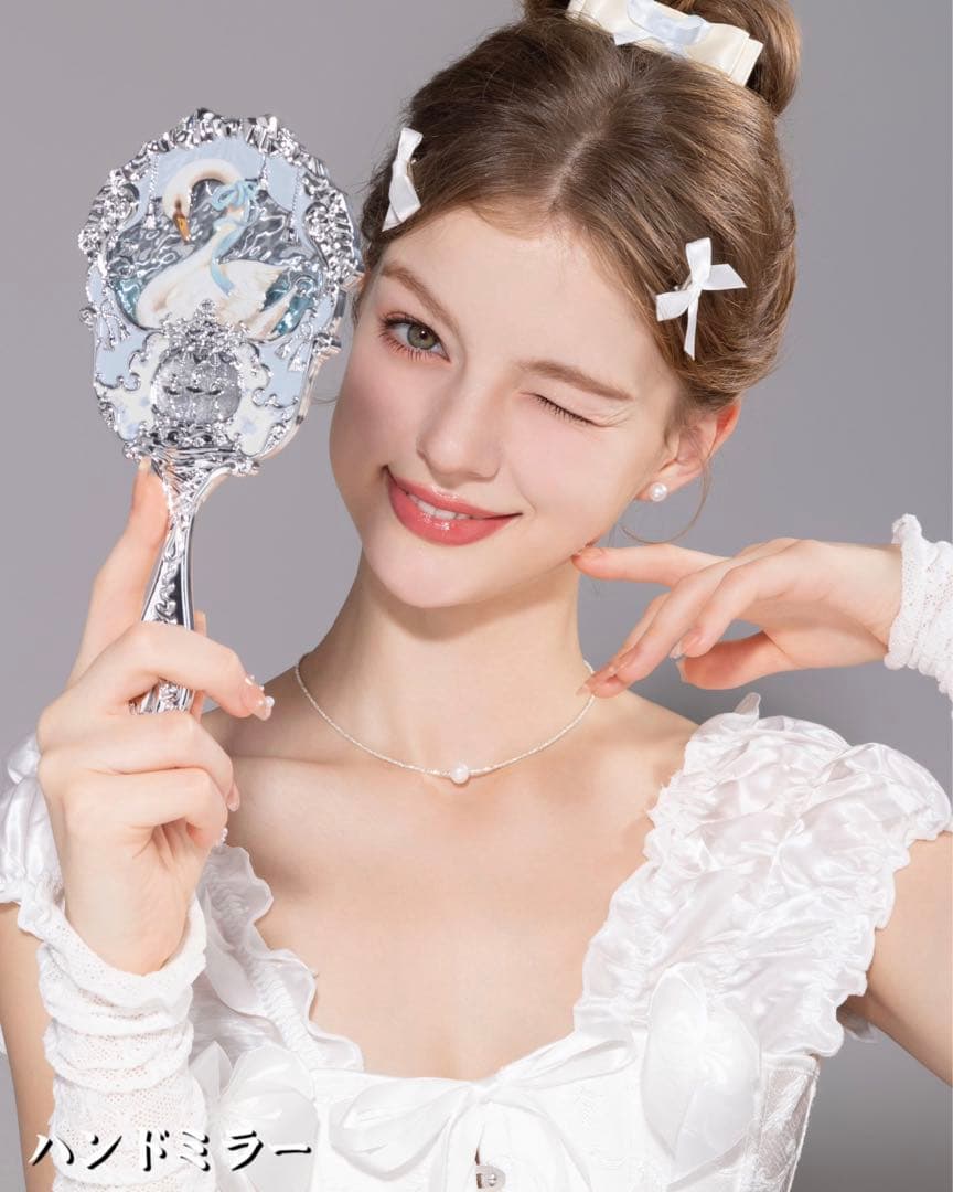 【新品7点セット】フラワーノーズ　スワンバレエ　手鏡＆チーク＆メイクブラシ＆口紅