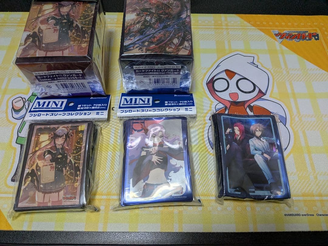 ヴァンガード リリカルモナステリオ シャルモート ラバーマット デッキホルダー