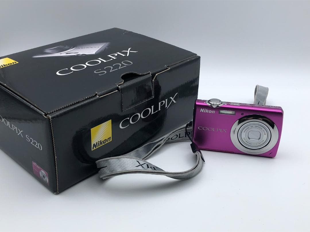 ニコン　COOLPIX　S220