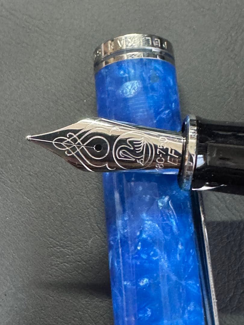 ペリカン　万年筆　m805 ヴァイブランドブルー　EF