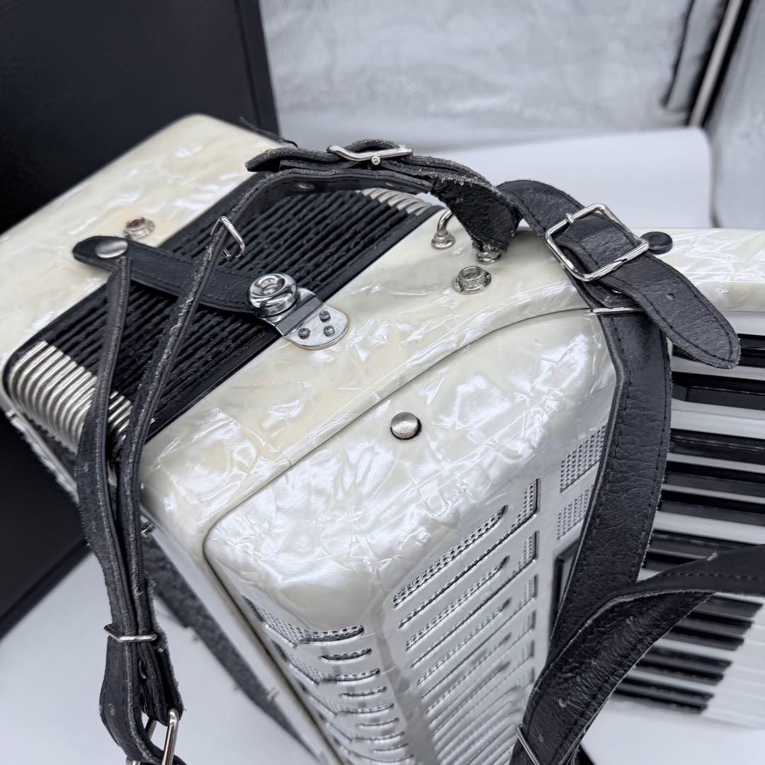 TOMBO　アコーディオン　J80C