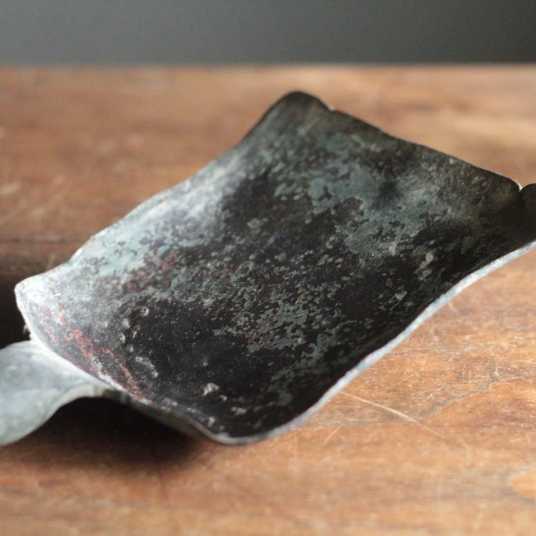 緑青のある 古い 銅 スコップ シャベル 古道具 アンティーク オブジェ