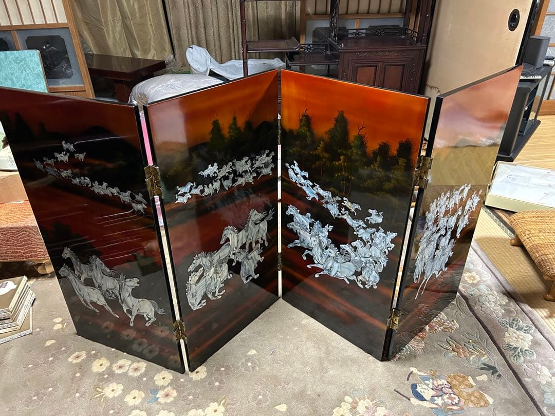 中国美術　螺鈿細工　衝立漆塗り　万馬奔騰図　令和8年干支