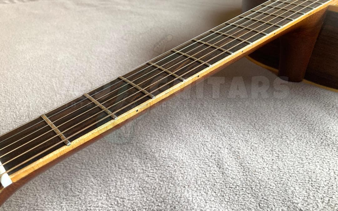 超希少ハンドメイド　MARC BENETEAU GUITAR