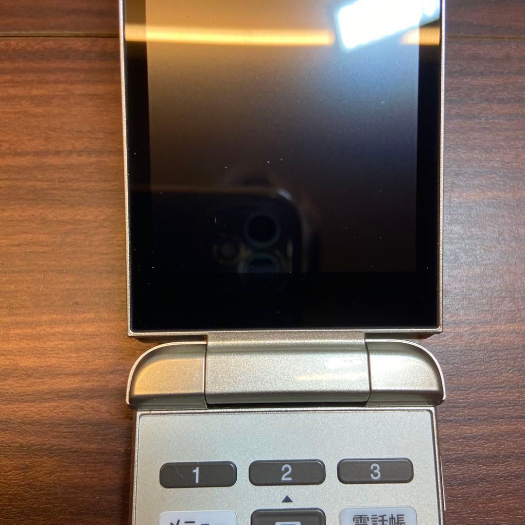 au KYOCERA KYF43SNA かんたんケータイ ガラケー 4654