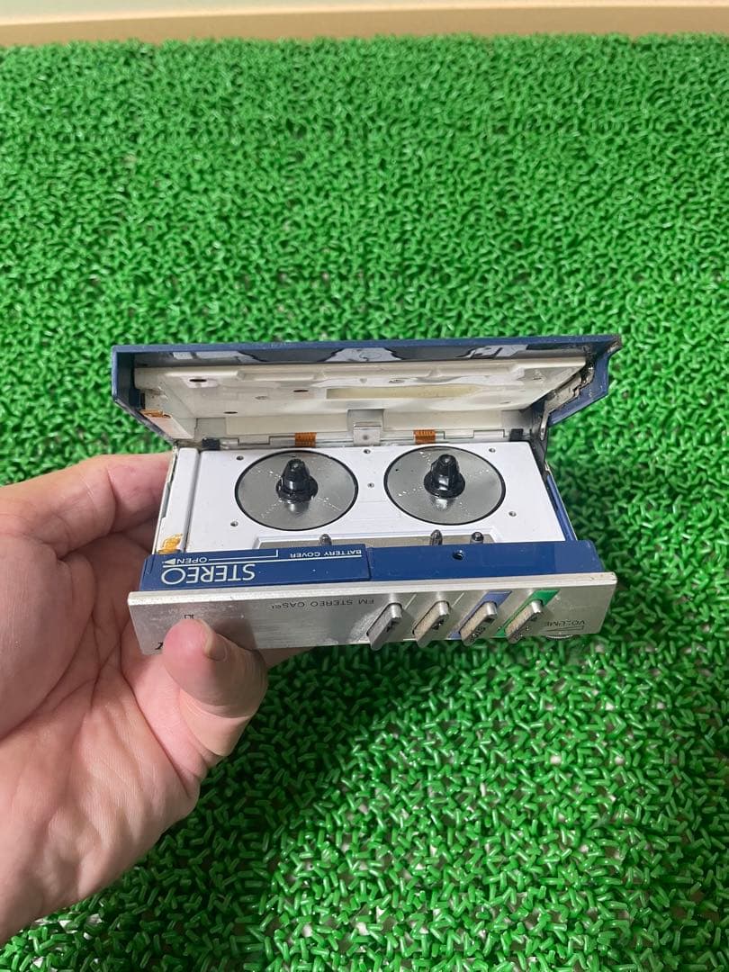 SONY、AIWA カセットプレーヤー　2点セット　(ジャンク品)