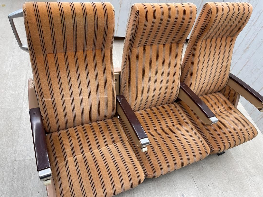 美品　0系新幹線 普通席 3列シート 簡易リクライニング せり出し式 ストライプ