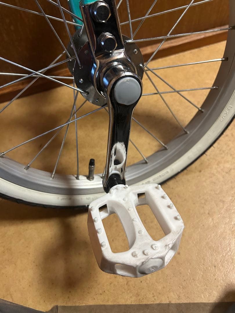 ミヤタ フラミンゴ 競技用一輪車 18×1.75