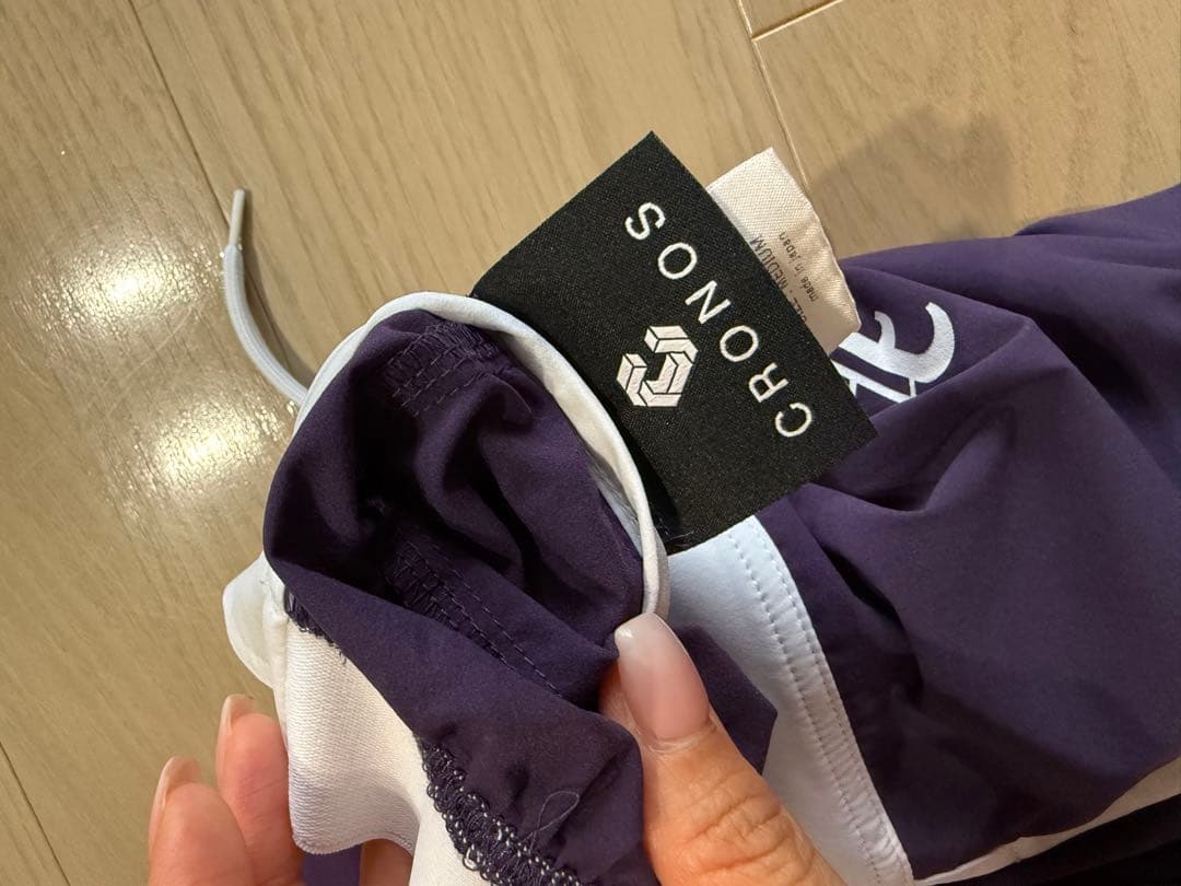 【美品】CRONOS 紫 ショートパンツ　水着