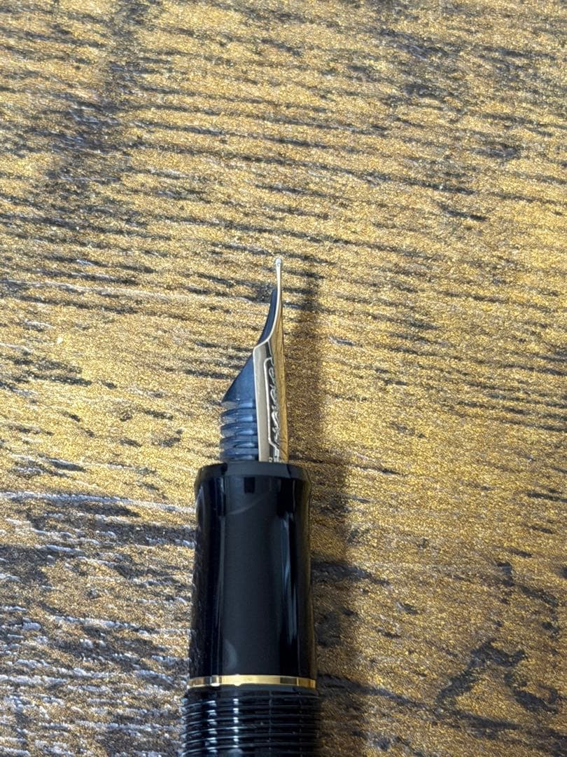 新品未使用　2005年製　74 SMニブ (軟中字) 14金　ゴールド　万年筆