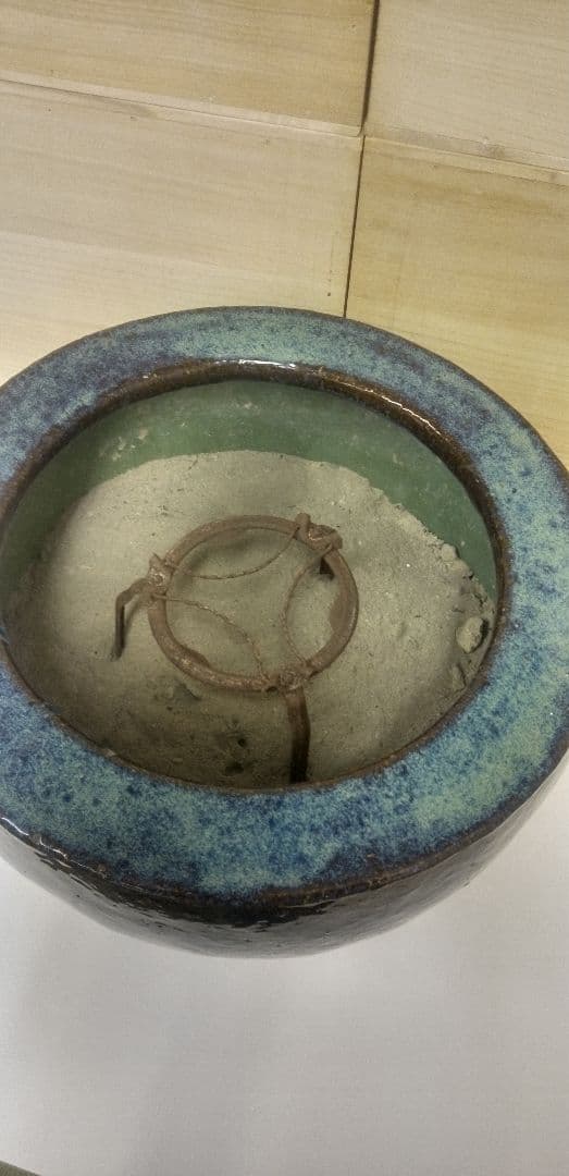 びばち　昭和レトロ　青緑陶器火鉢　夫婦火箸　五徳付き　葛明祥製　鼎泰昌