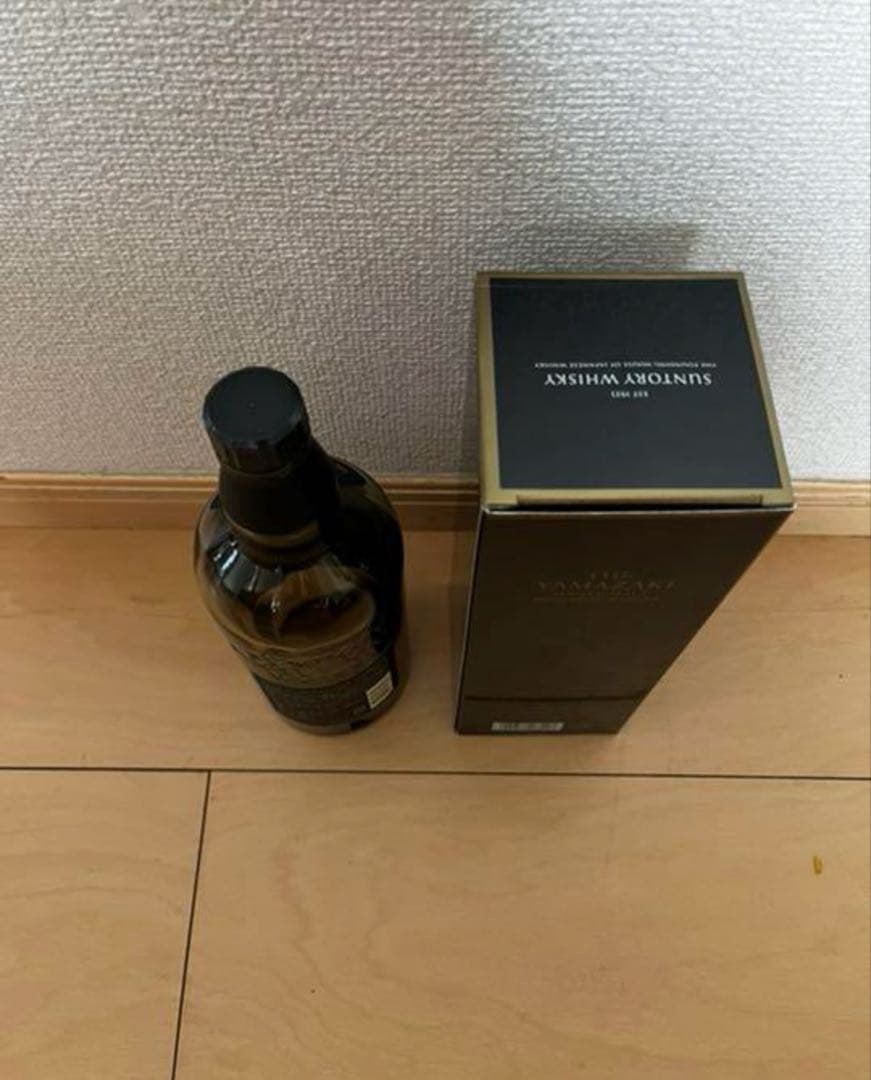 山崎 18年 シングルモルトウイスキー 700ml 空瓶　空箱　未洗浄