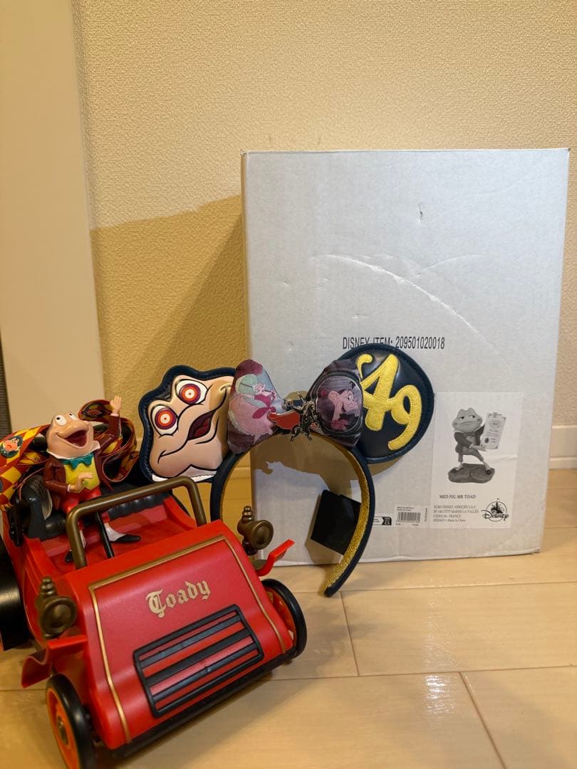 ディズニー　イカボードとトード氏　フィギュア　ポップコーンバケット　カチューシャ