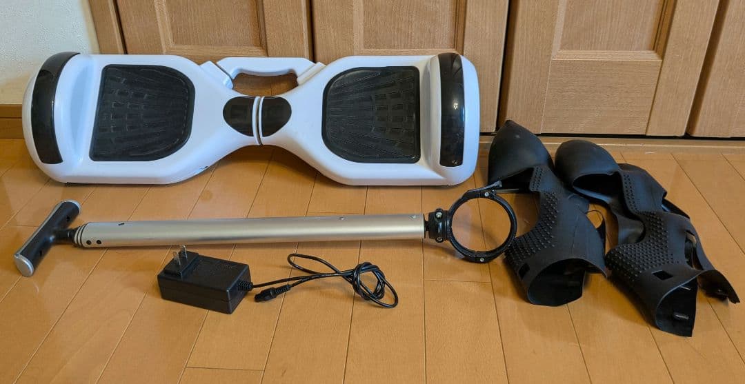 バッテリー新品 ホワイト バランススクーター　ミニセグウェイ