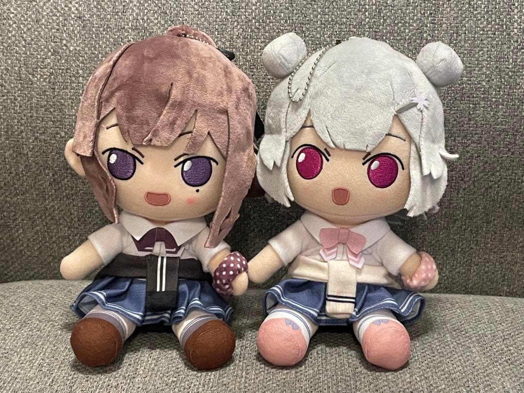 小春六花　夏色花梨　おすわりぬいぐるみ