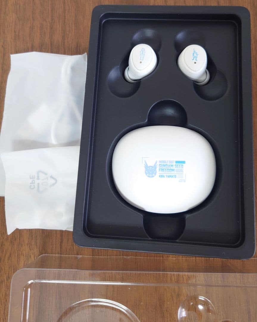 ☆山本さま専用☆ガンダムSEED　ワイヤレスイヤホン　ONKYO　キラ