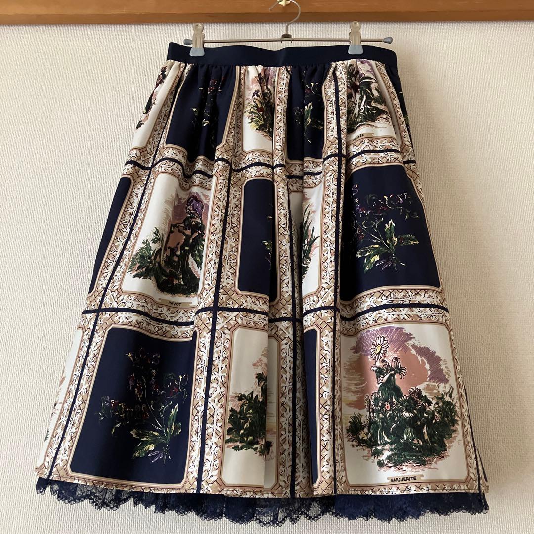 ☆美品☆ロイスクレヨンフレアスカート