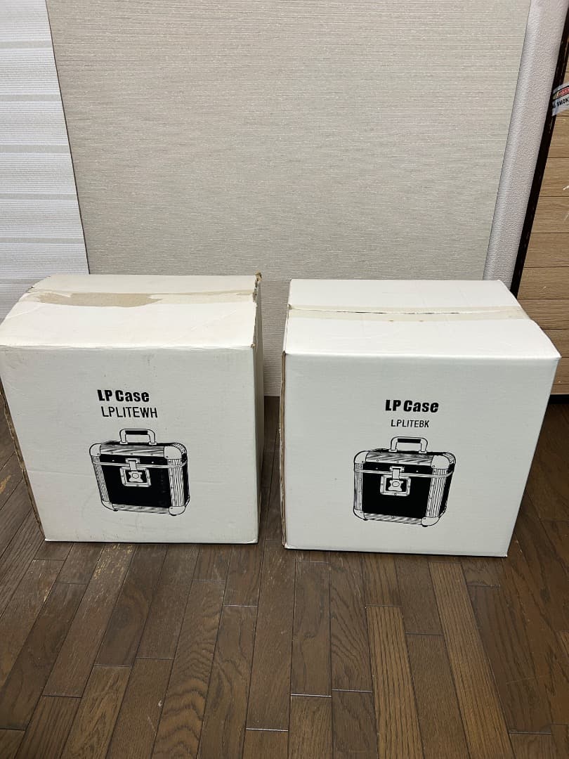 レコードケース　白＆黒　箱あり未開封