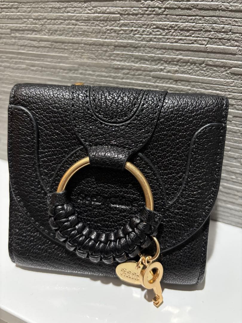 See By Chloeの財布　三つ折り　新品　同様 レザー シーバイクロエ