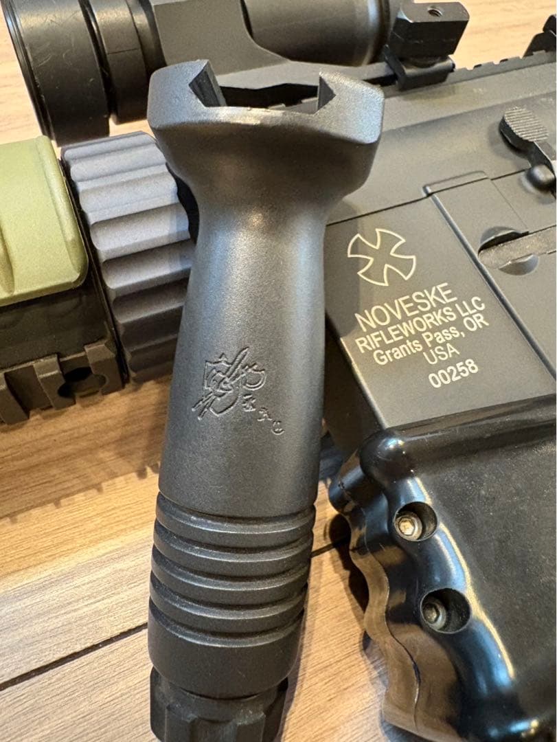 東京マルイ　M4A1 電動ガン　フルメタルカスタム品