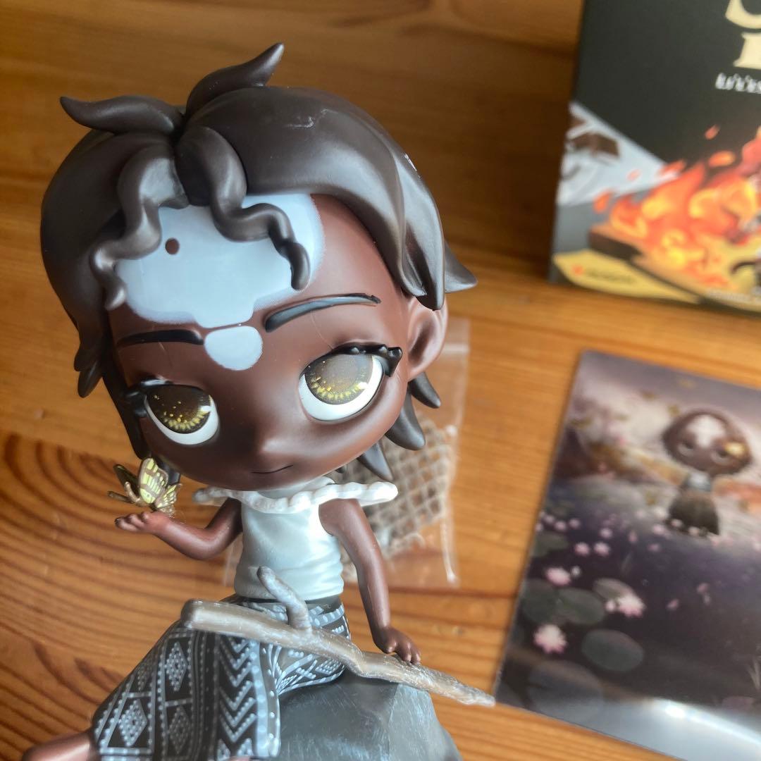 アミナトゥ Li'l'est Walkers Mistery Figures