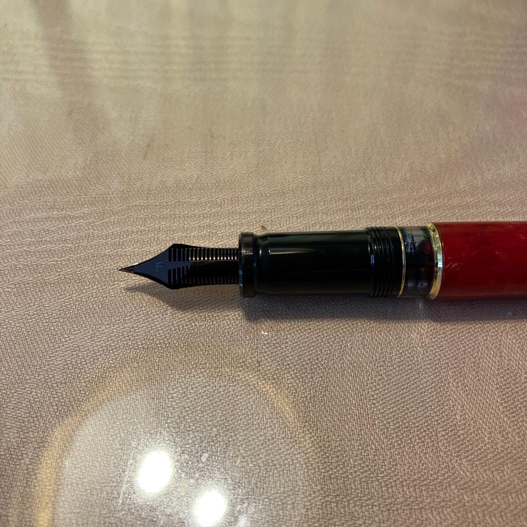 AURORA 赤と黒の万年筆 2本セット