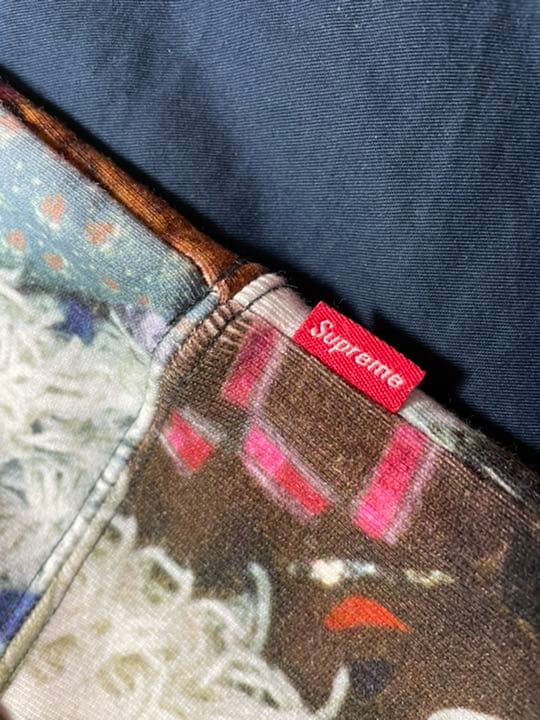 シュプリーム　パーカー