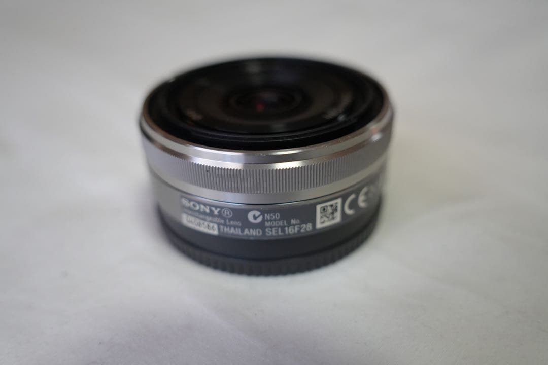 SONY 単焦点レンズSEL16F28